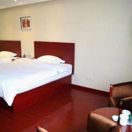 Greentree Inn Shenyang Shenhe District Wuai Street מראה חיצוני תמונה